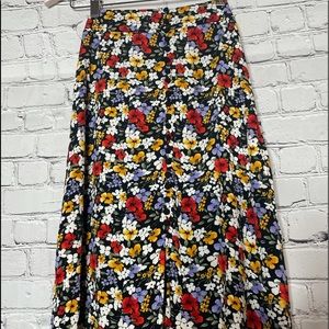 Forever 21 black button floral mid skirt